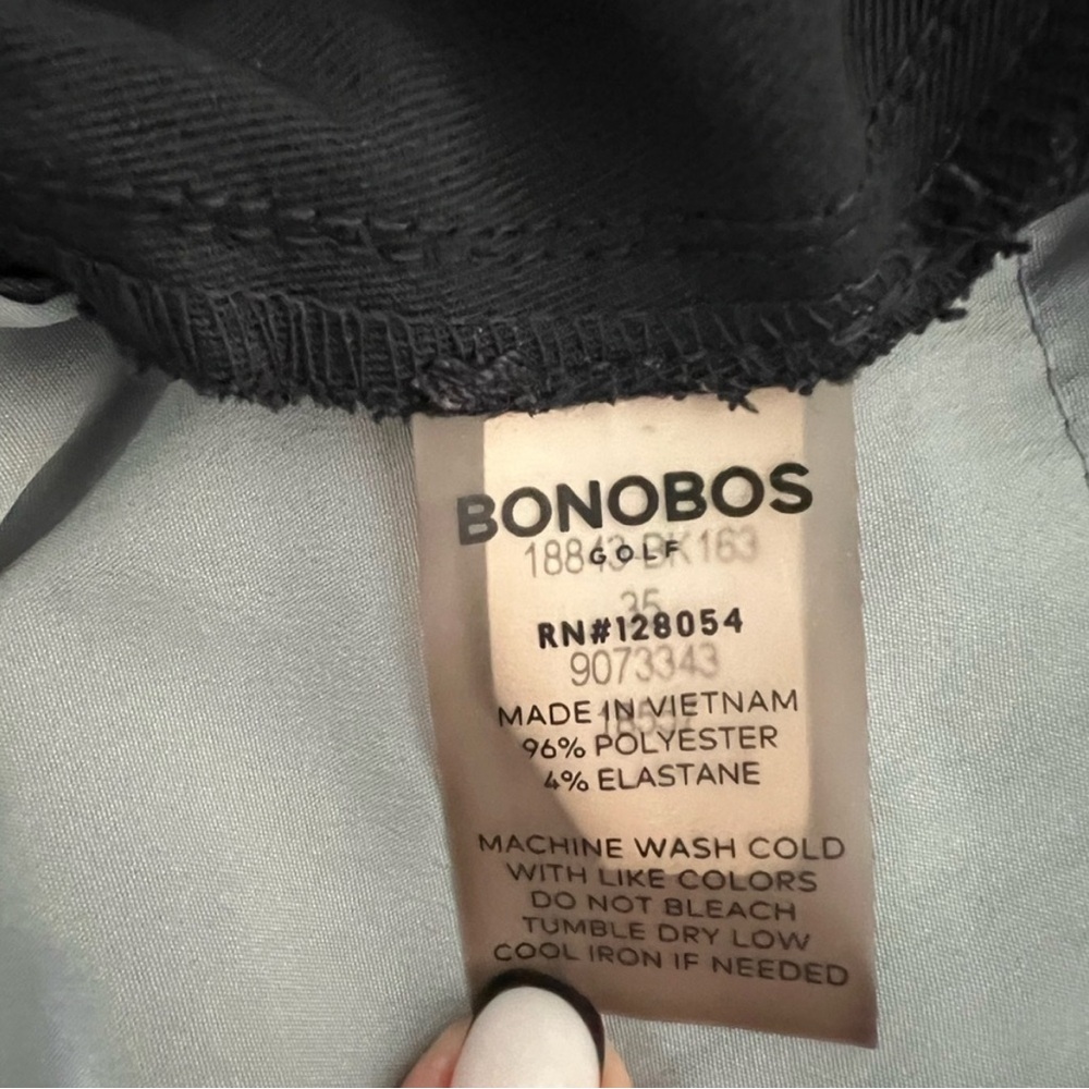Set of men’s Bonobos Khaki Green and Black Golf Shorts. 35 - Picture 8 of 9